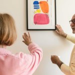 Życie w galerii: jak kolekcjonowanie sztuki zamienia pasję w styl życia